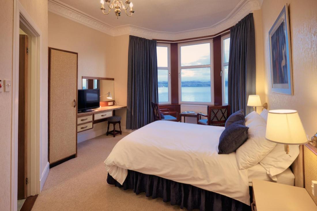 The Cedars Guest House Dunoon Exterior photo