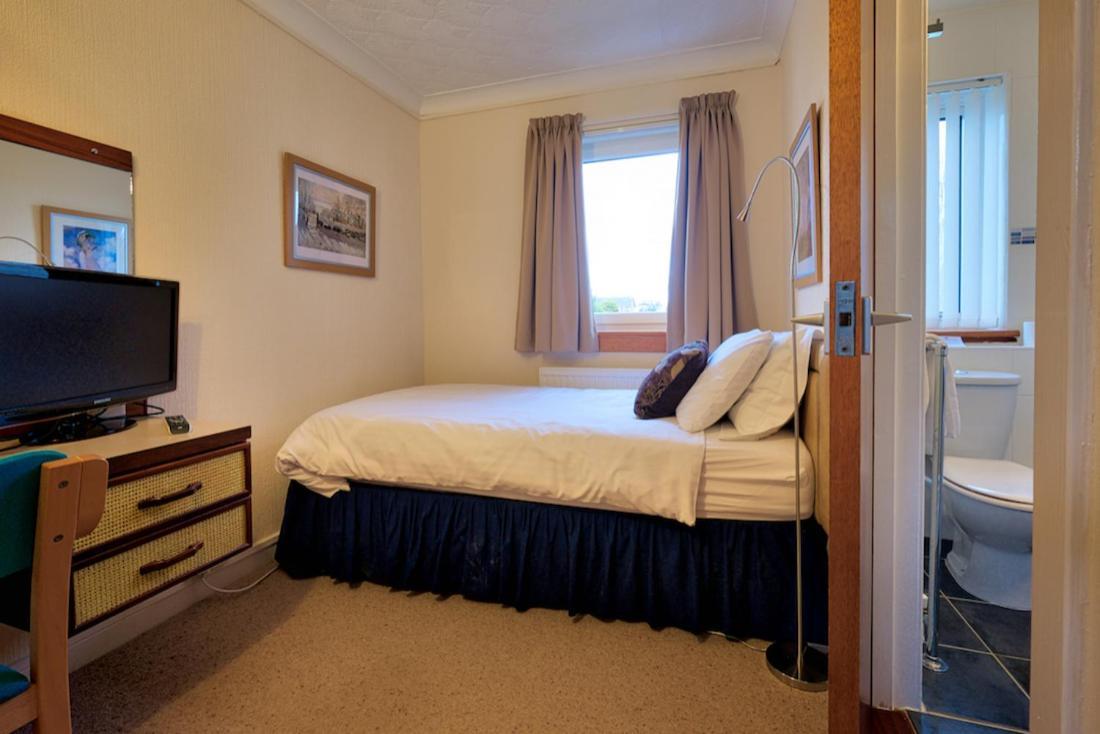 The Cedars Guest House Dunoon Exterior photo