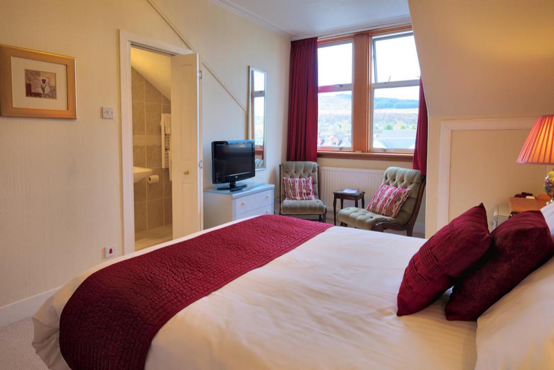 The Cedars Guest House Dunoon Exterior photo